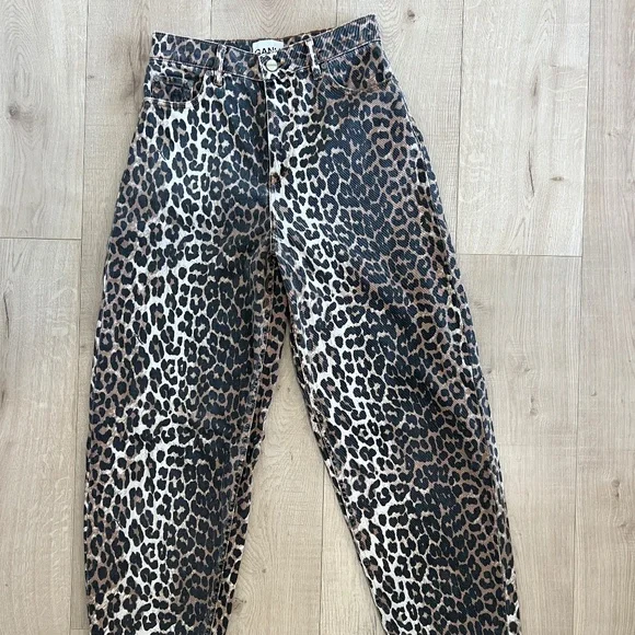 Ganni Leopard Jeans - Picture 1 of 7